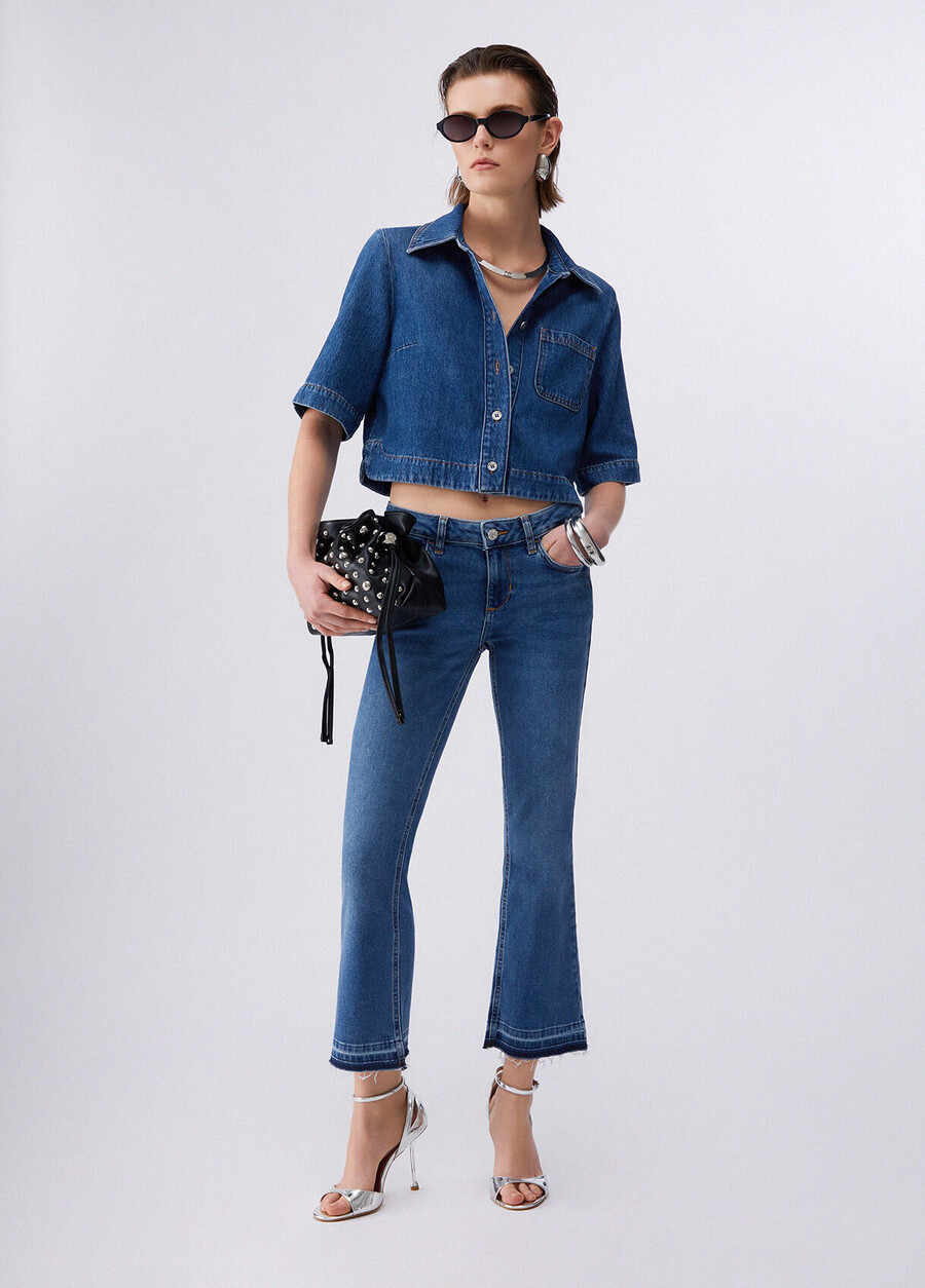 jeans bootcut à ourlets non finis
