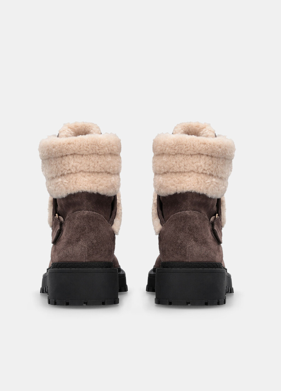 bottes de combat en daim avec détails chauds