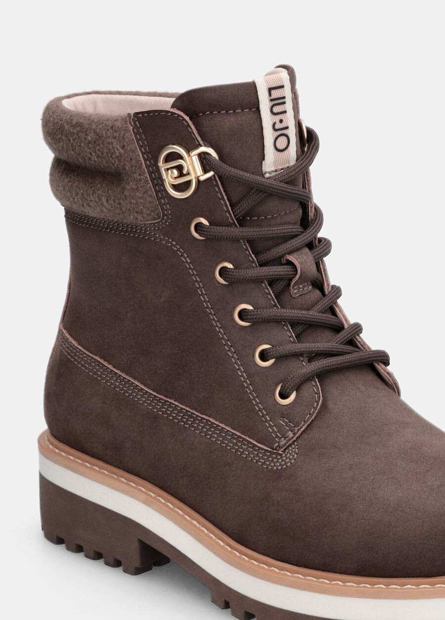 bottines en daim