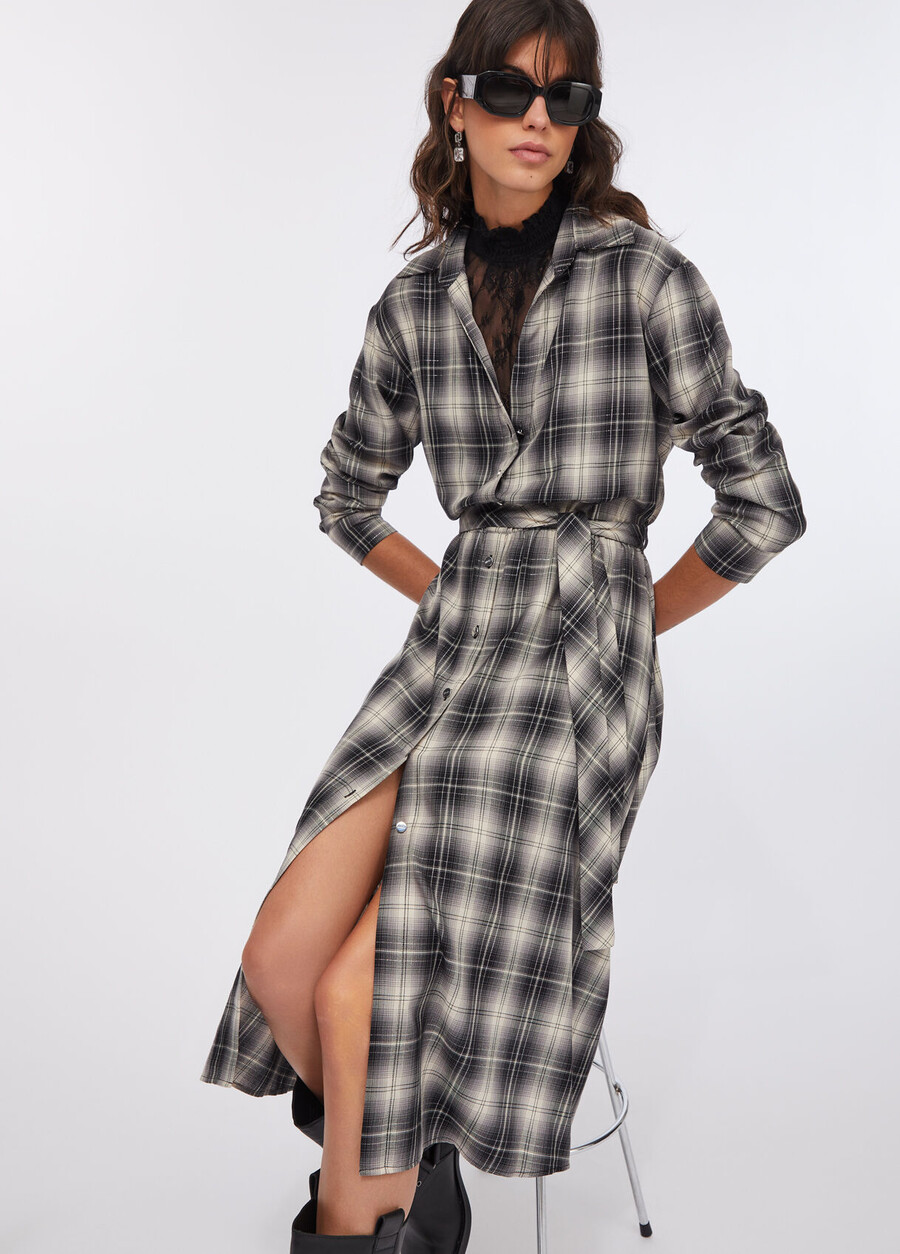 robe longue à carreaux