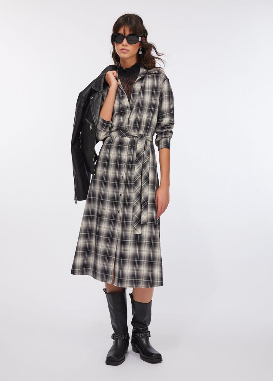 robe longue à carreaux