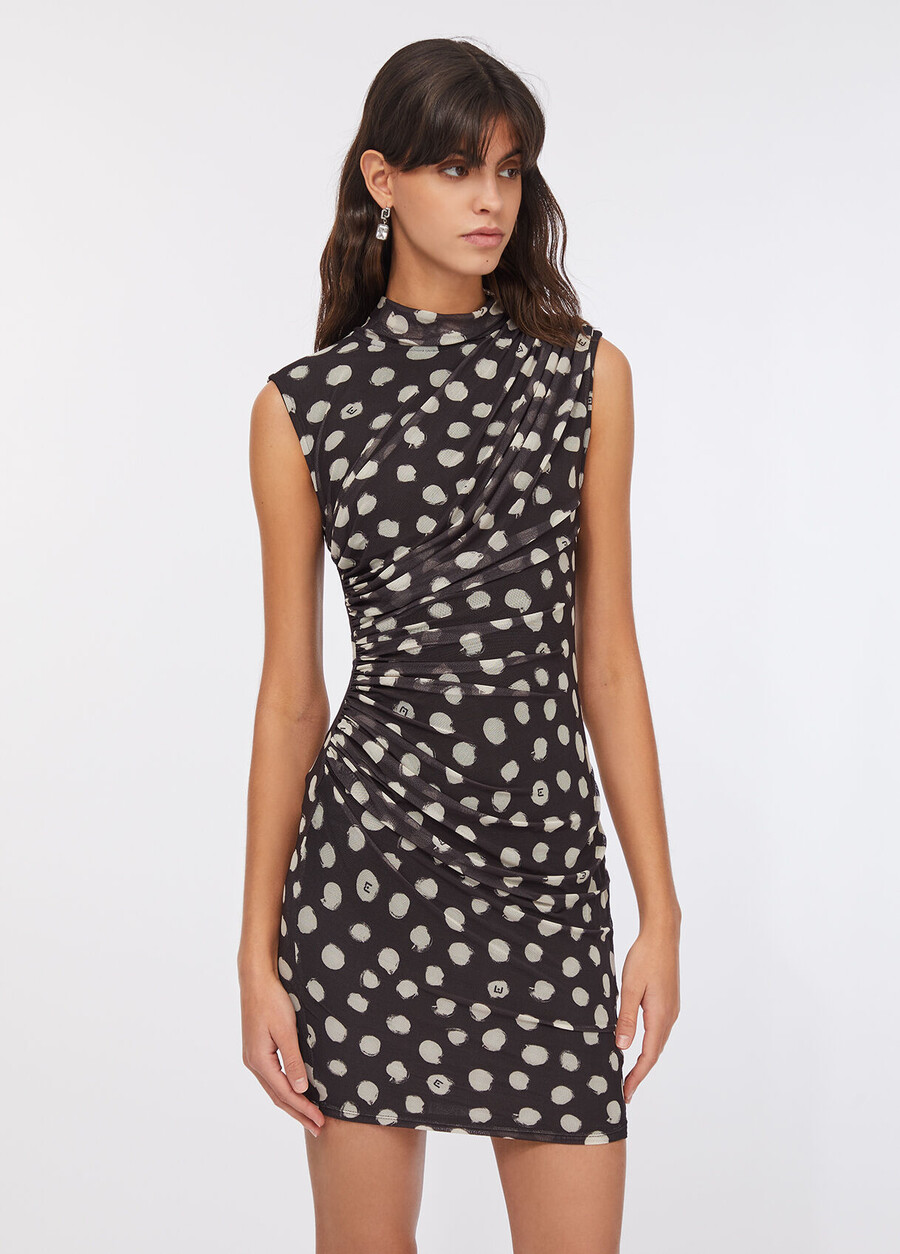 robe courte à pois