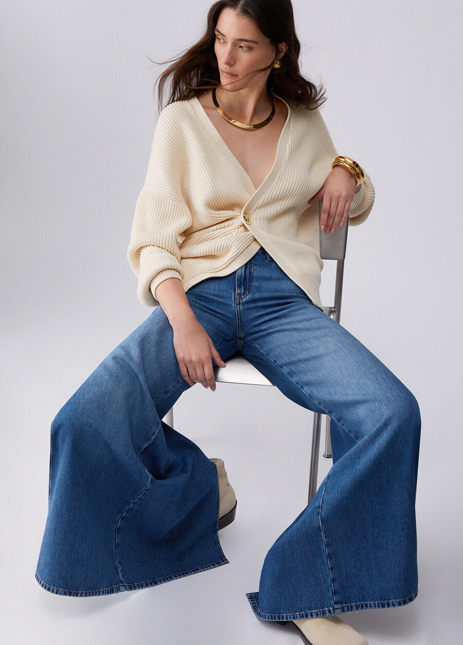 jeans évasés avec fentes latérales