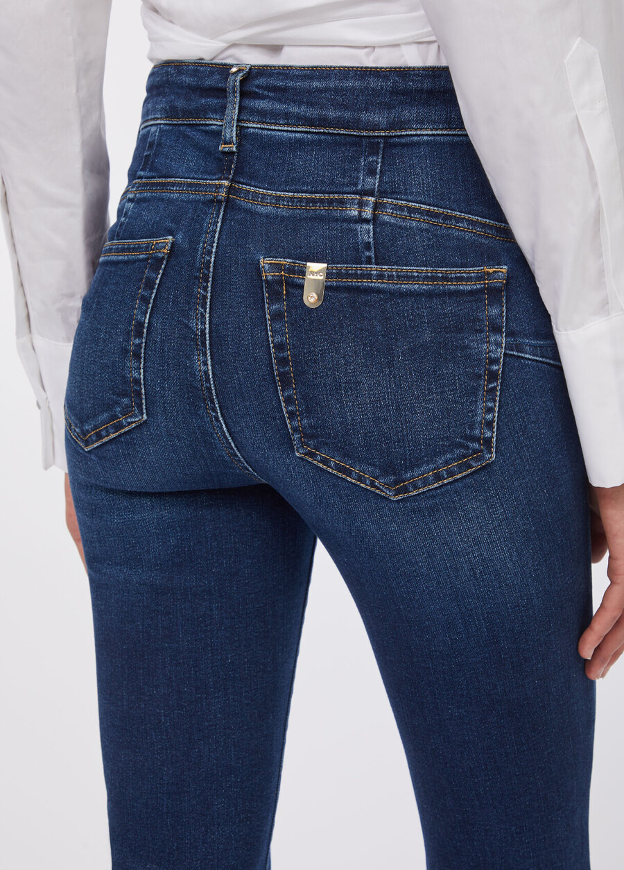 jean évasé avec ceinture