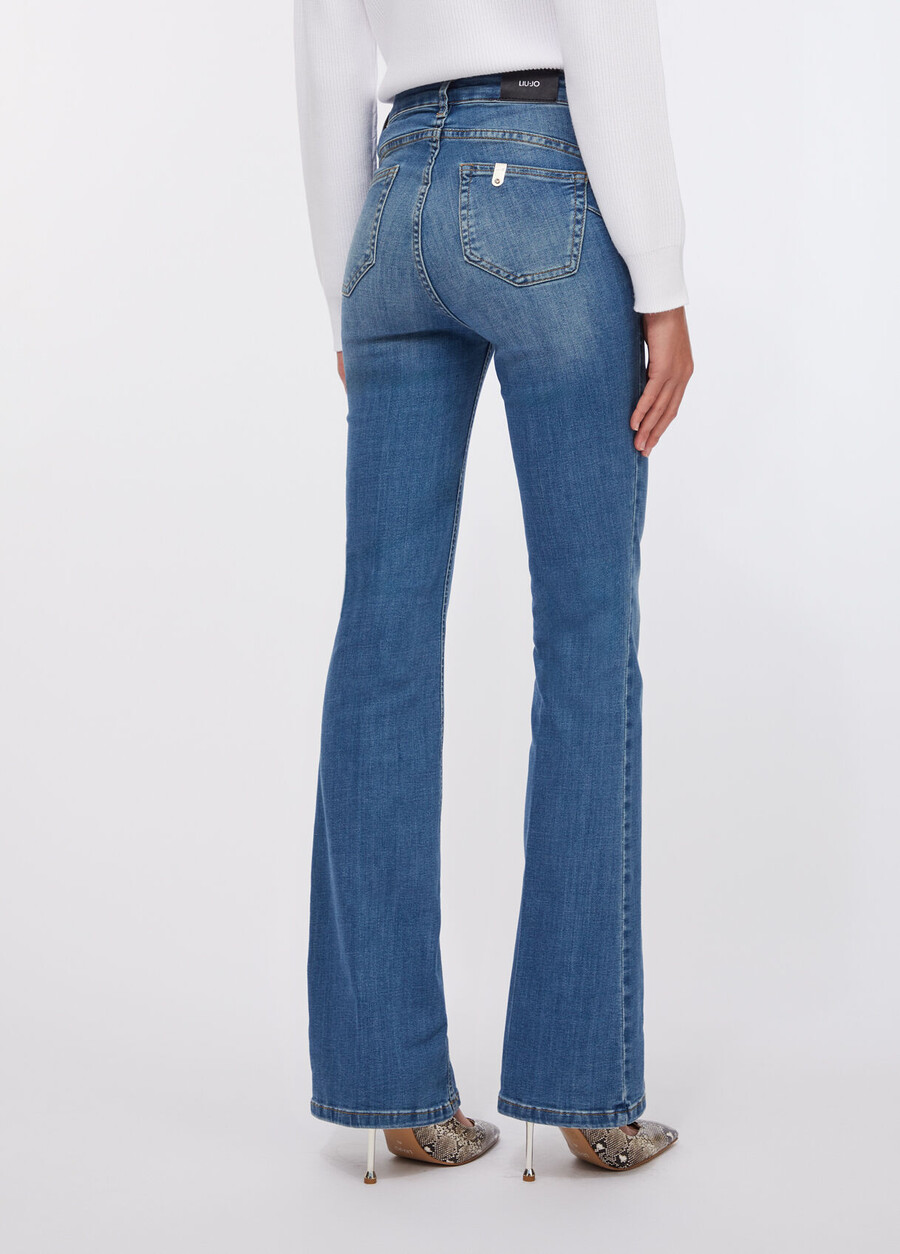 jean évasé bottom up
