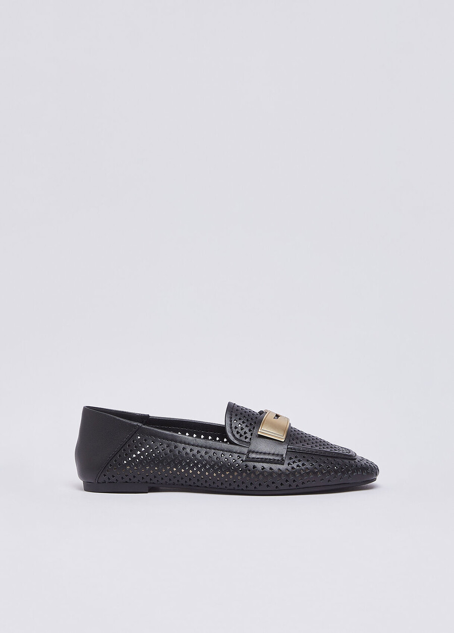 mocassin en cuir ajouré