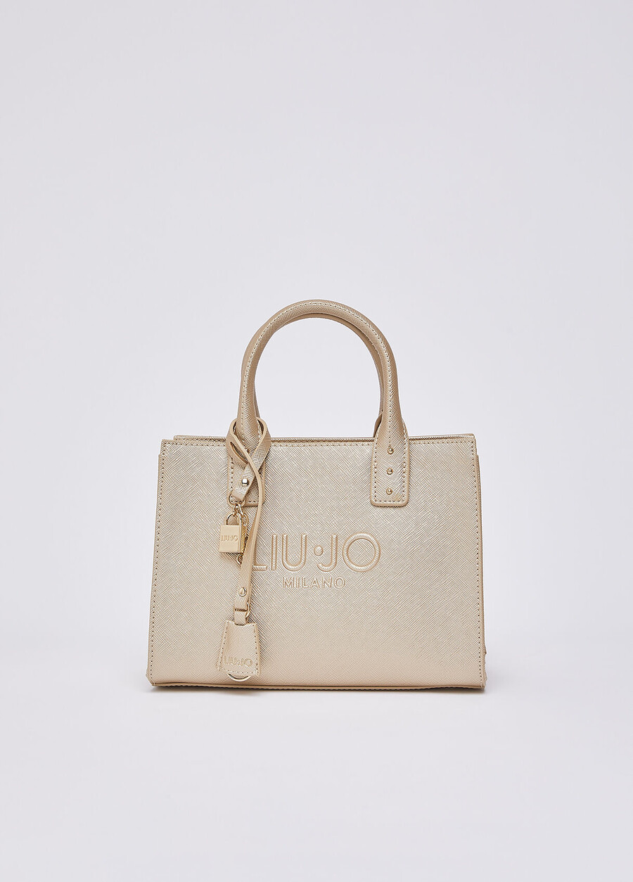 petit sac à main avec breloque