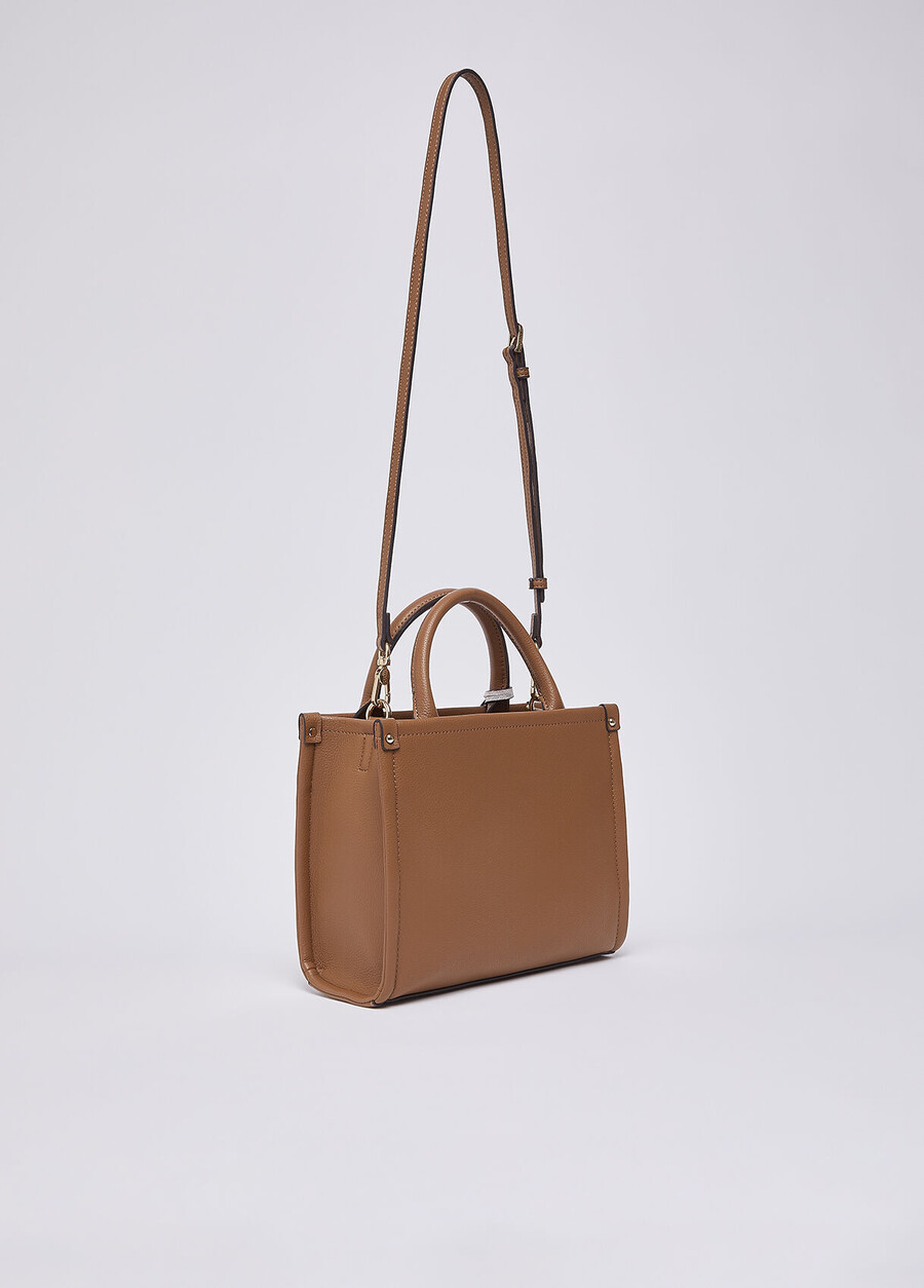 petit sac à main avec breloque