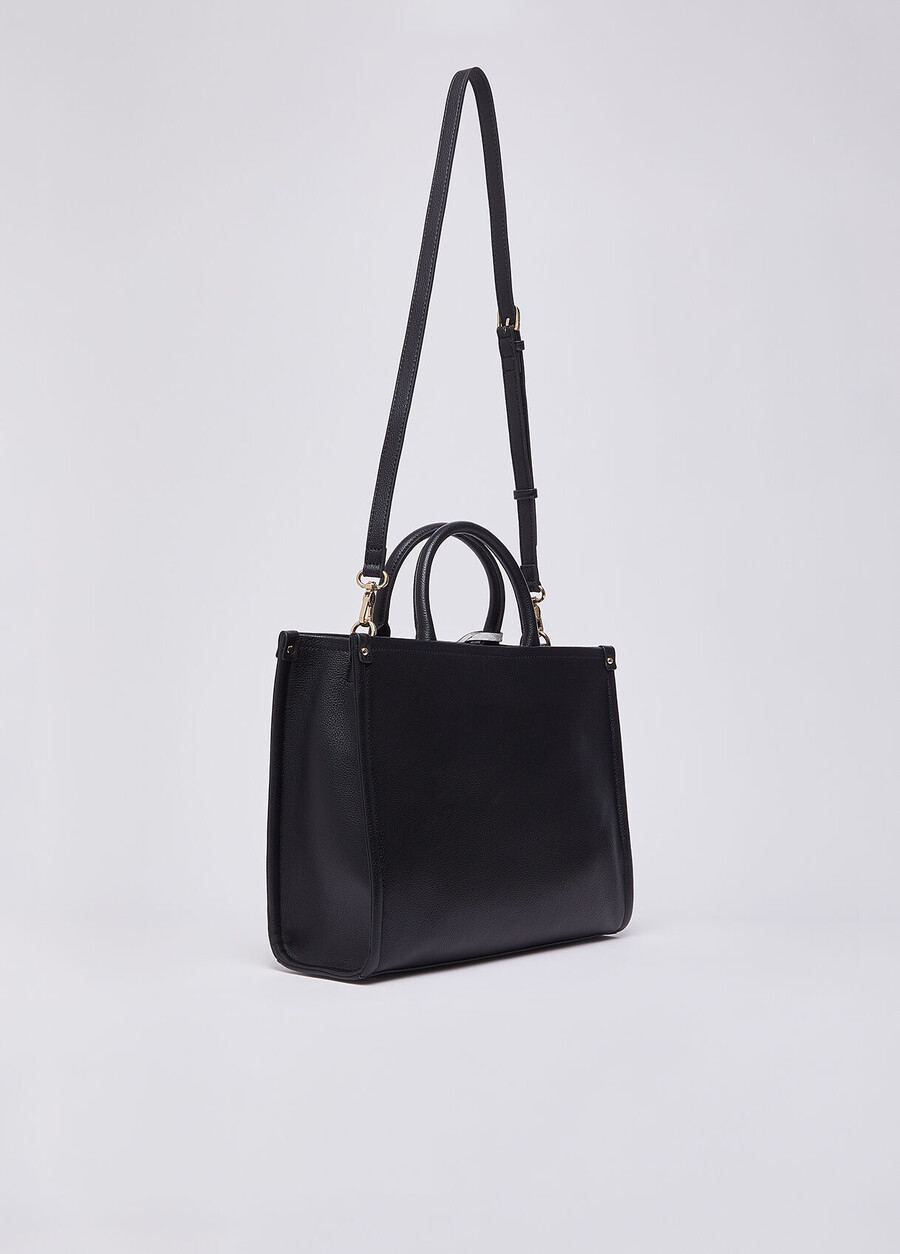 sac à main moyen avec breloque