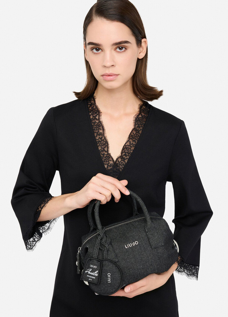 petit sac avec breloque