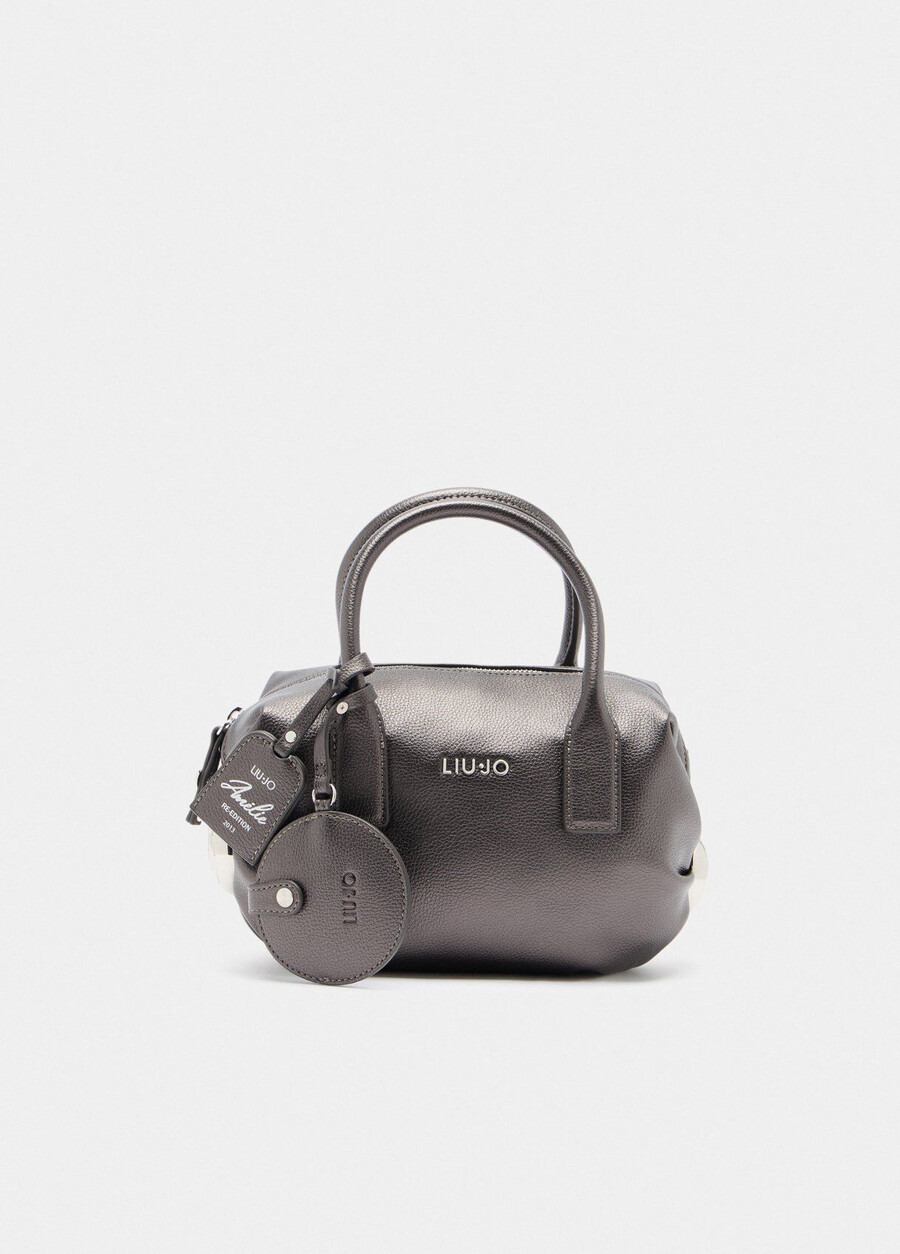 petit sac avec breloque
