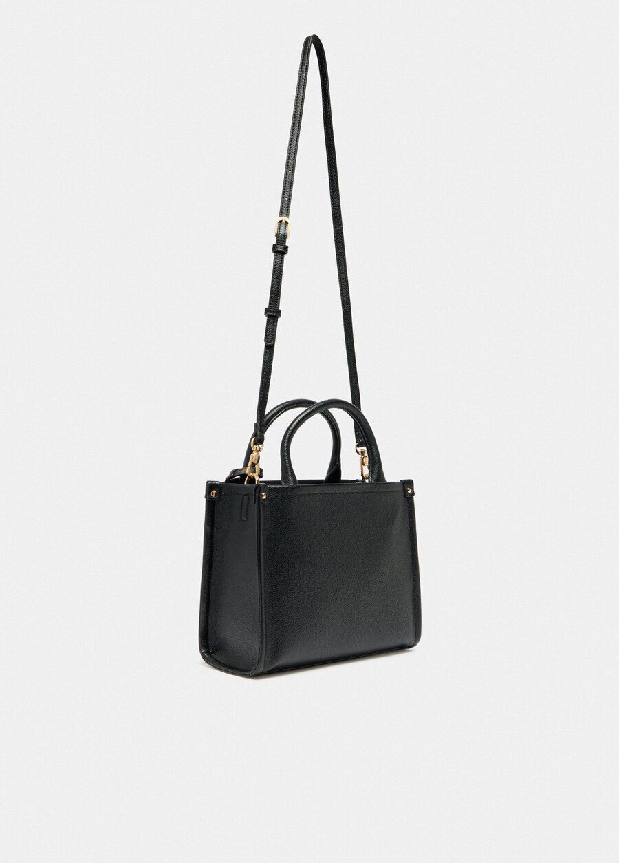 petit sac avec breloque