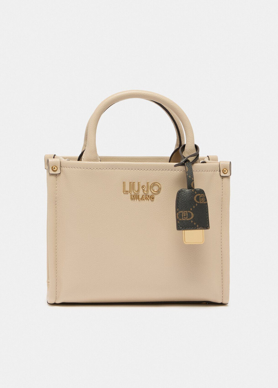 petit sac avec breloque