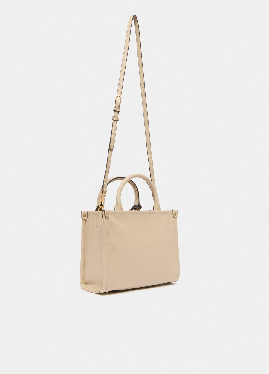 petit sac avec breloque