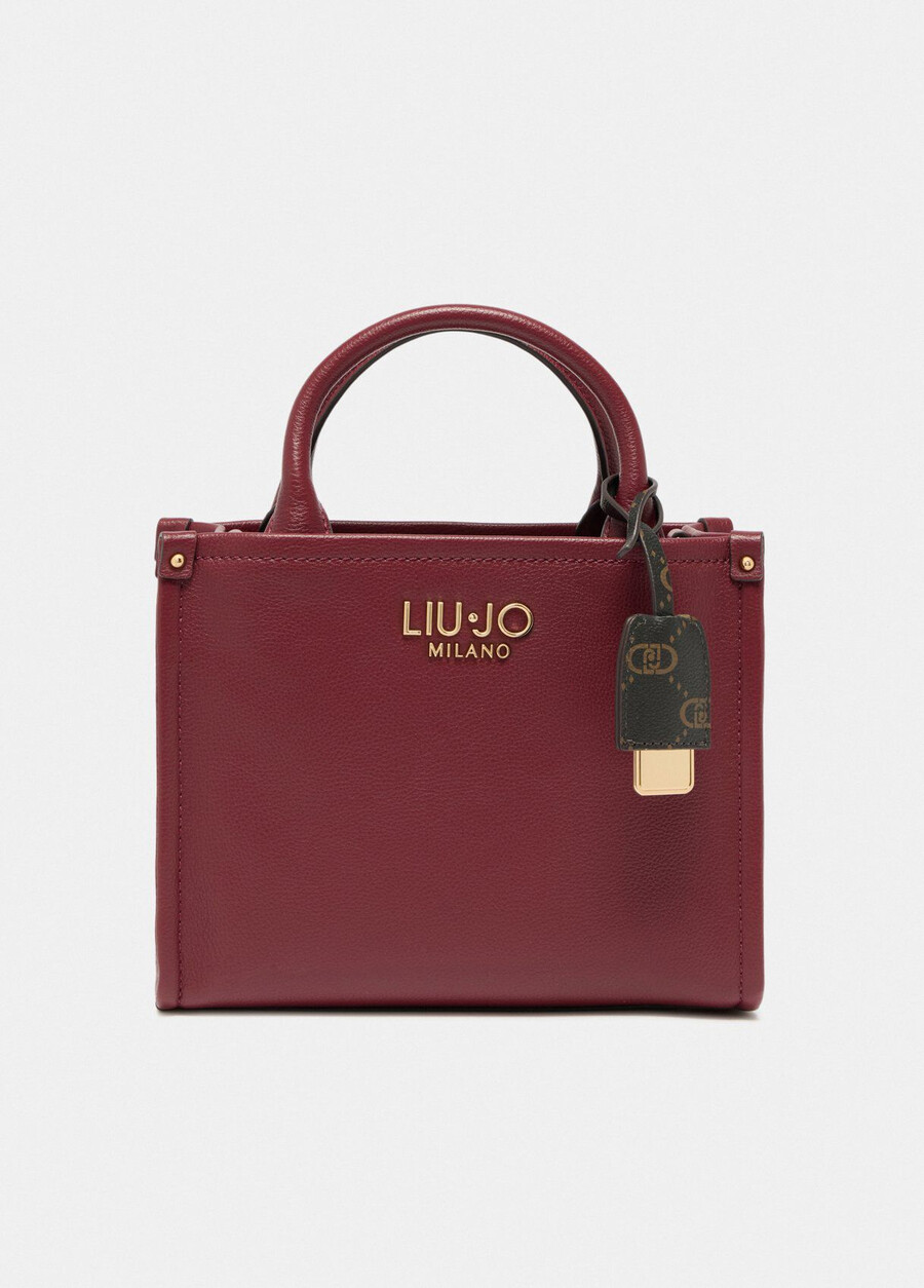 petit sac avec breloque