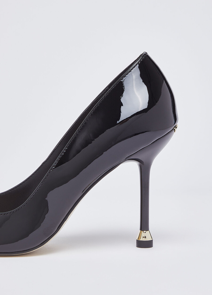 escarpins en cuir verni