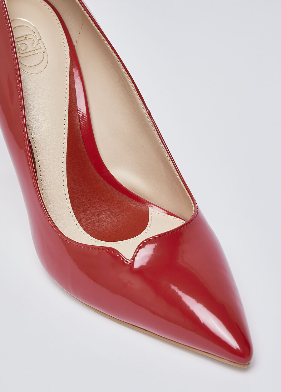 escarpins en cuir verni