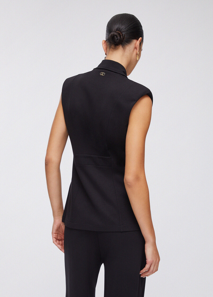 gilet à épaules rembourrées