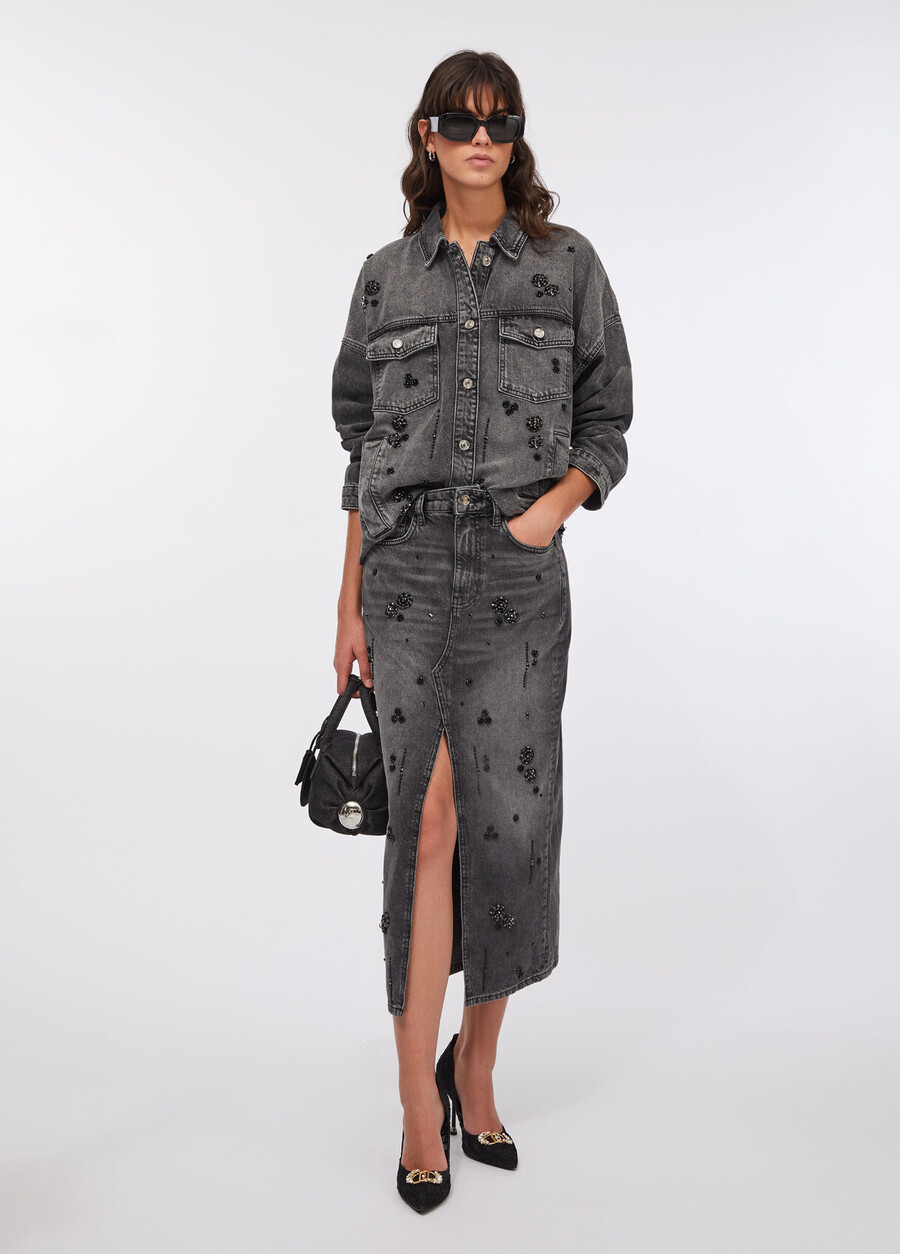veste en jean ornée de strass