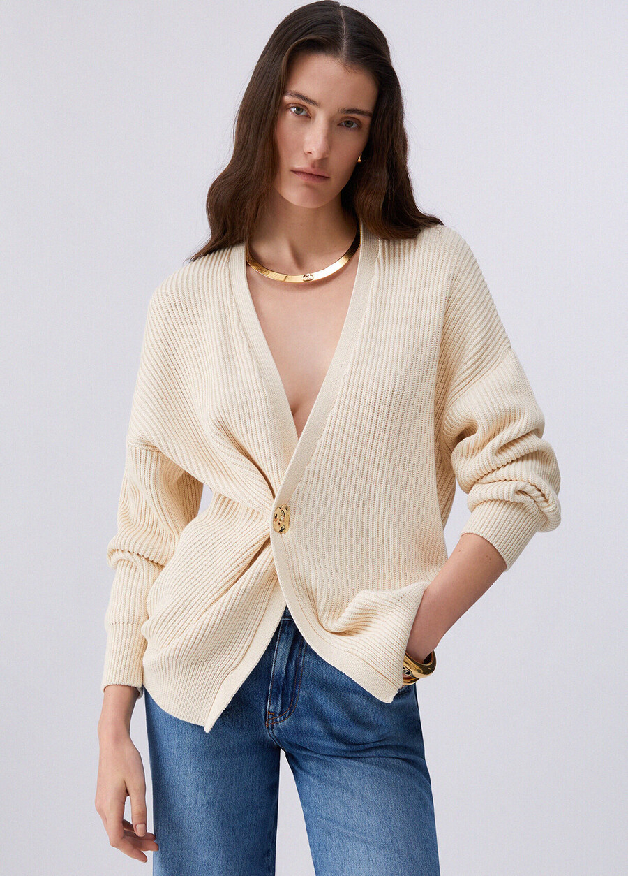 gilet orné de bijoux