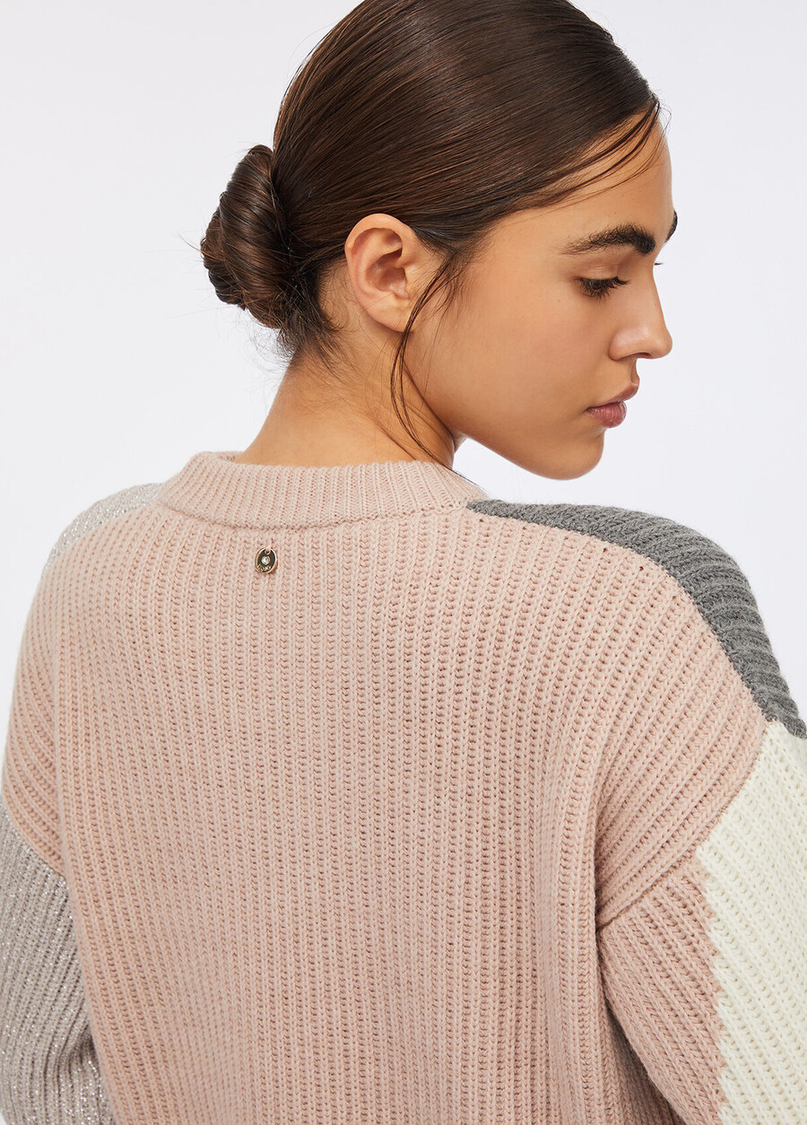 pull en laine avec empiècements
