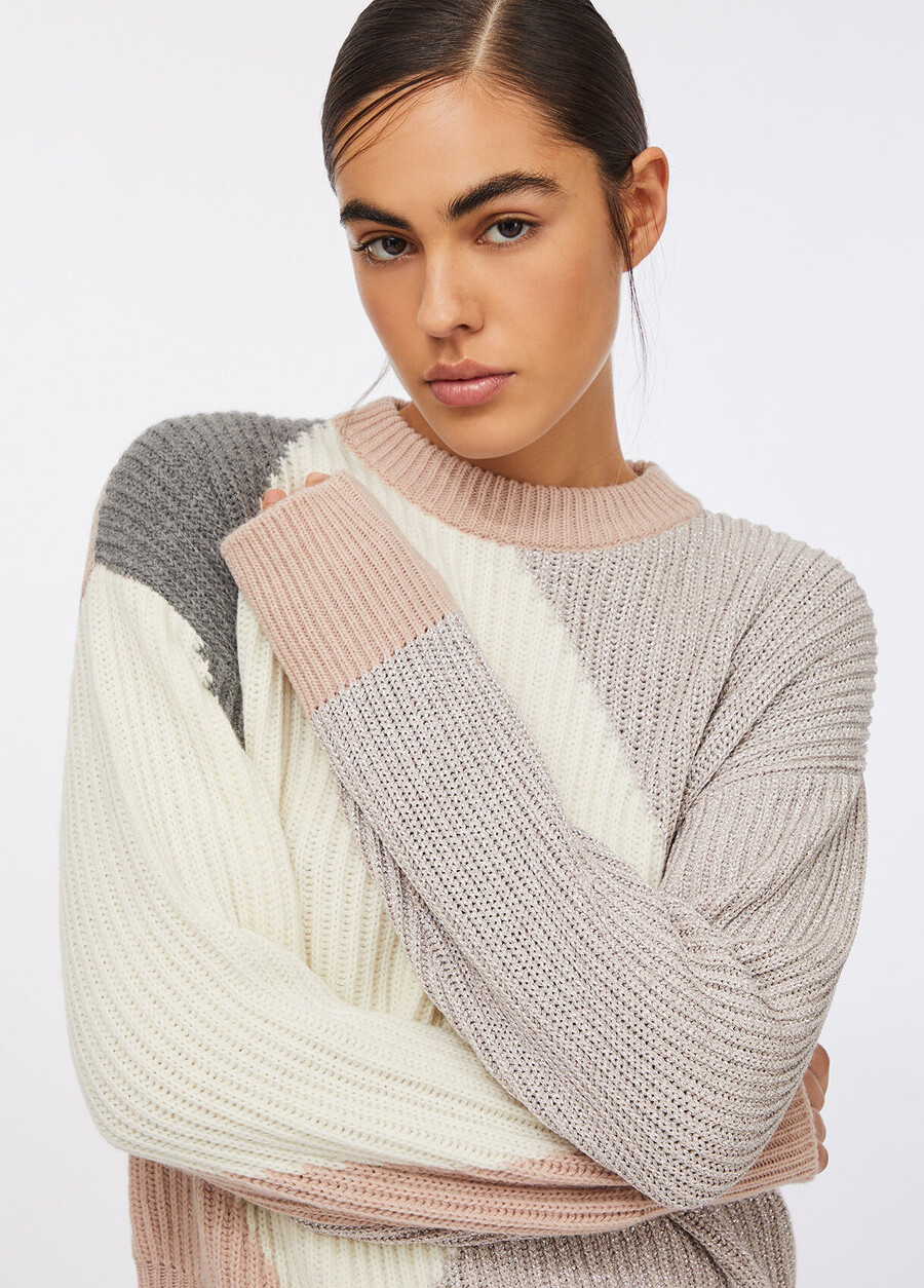 pull en laine avec empiècements