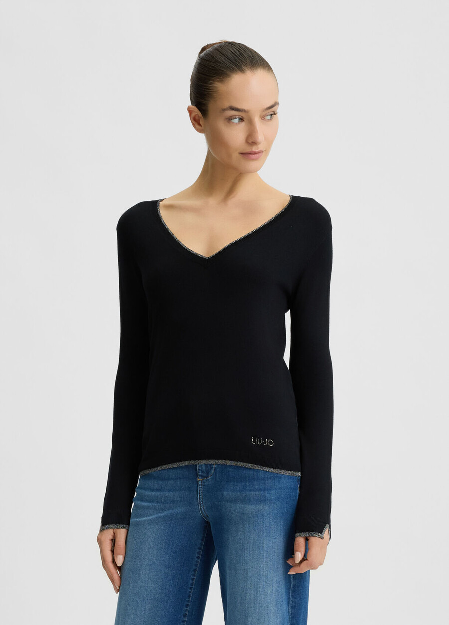 pull à col en v
