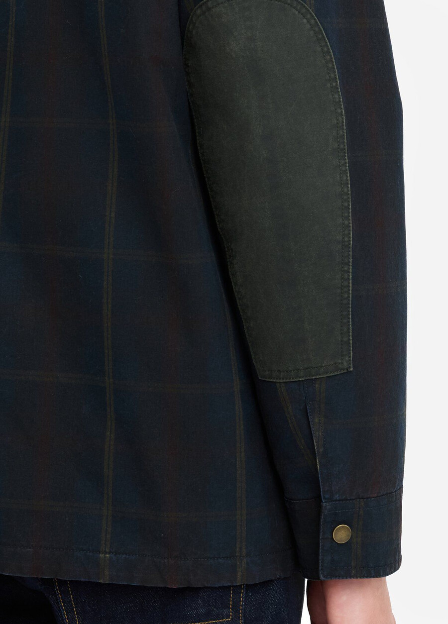 veste en tissu à carreaux