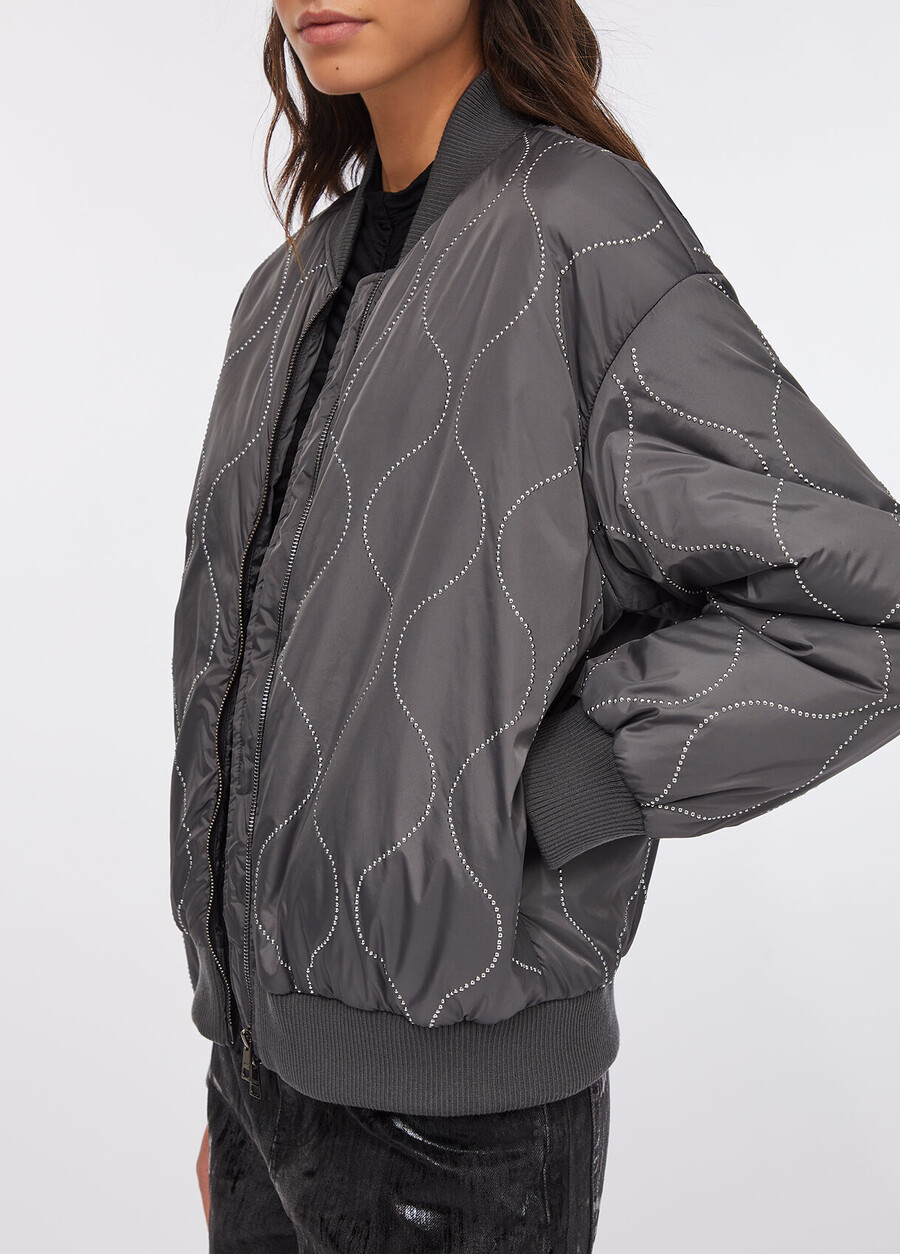 blouson aviateur en nylon clouté