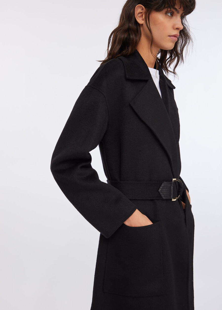 manteau en laine avec ceinture