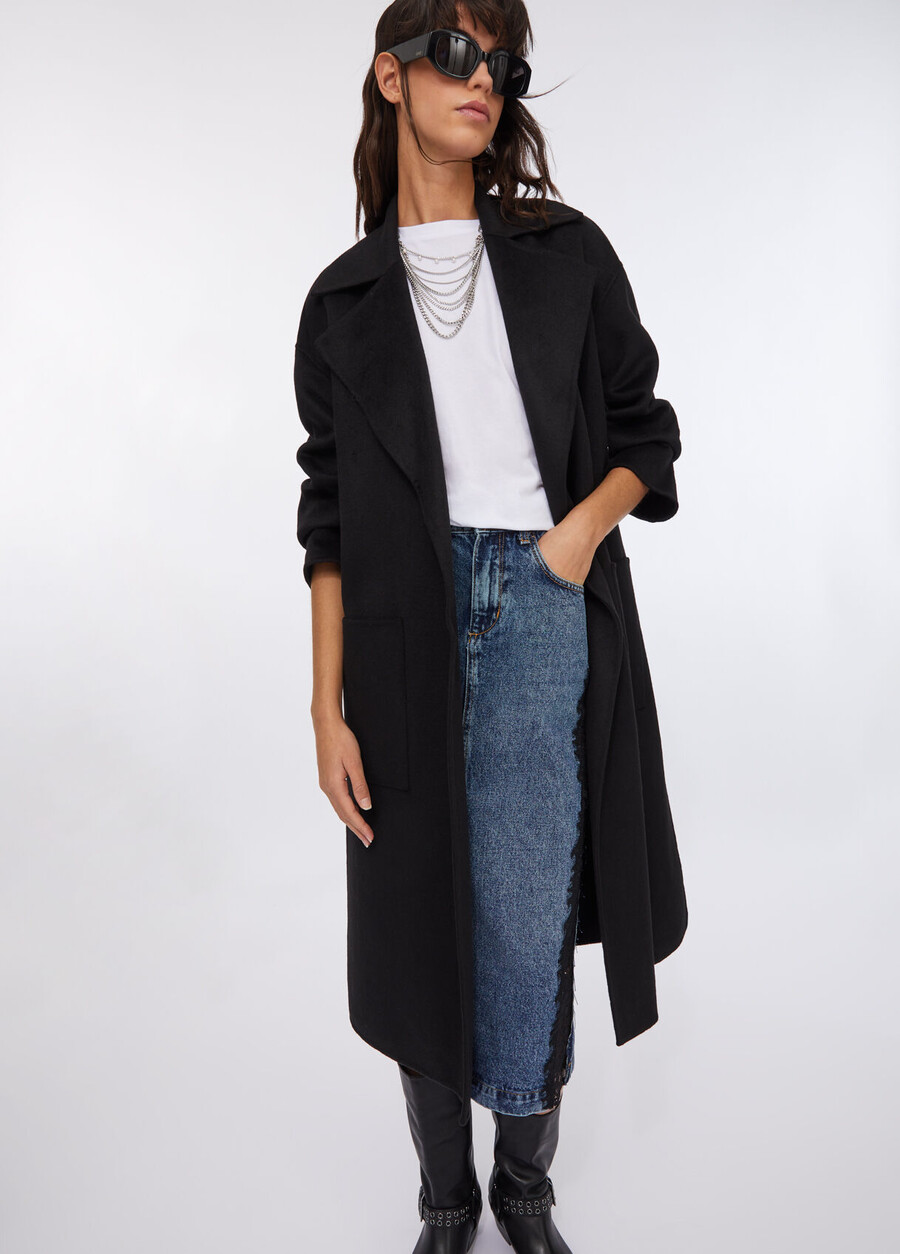 manteau en laine avec ceinture