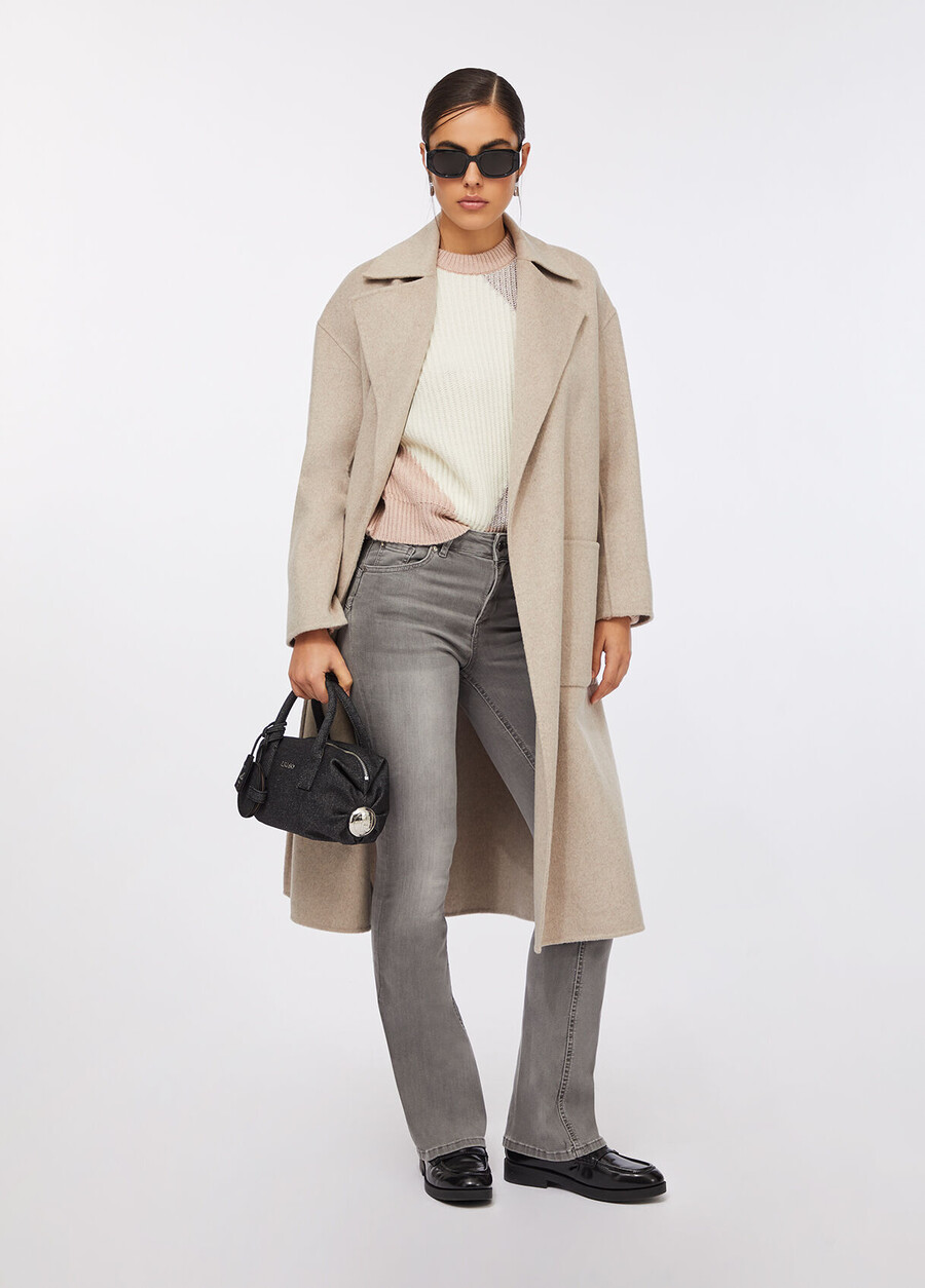 manteau en laine avec ceinture