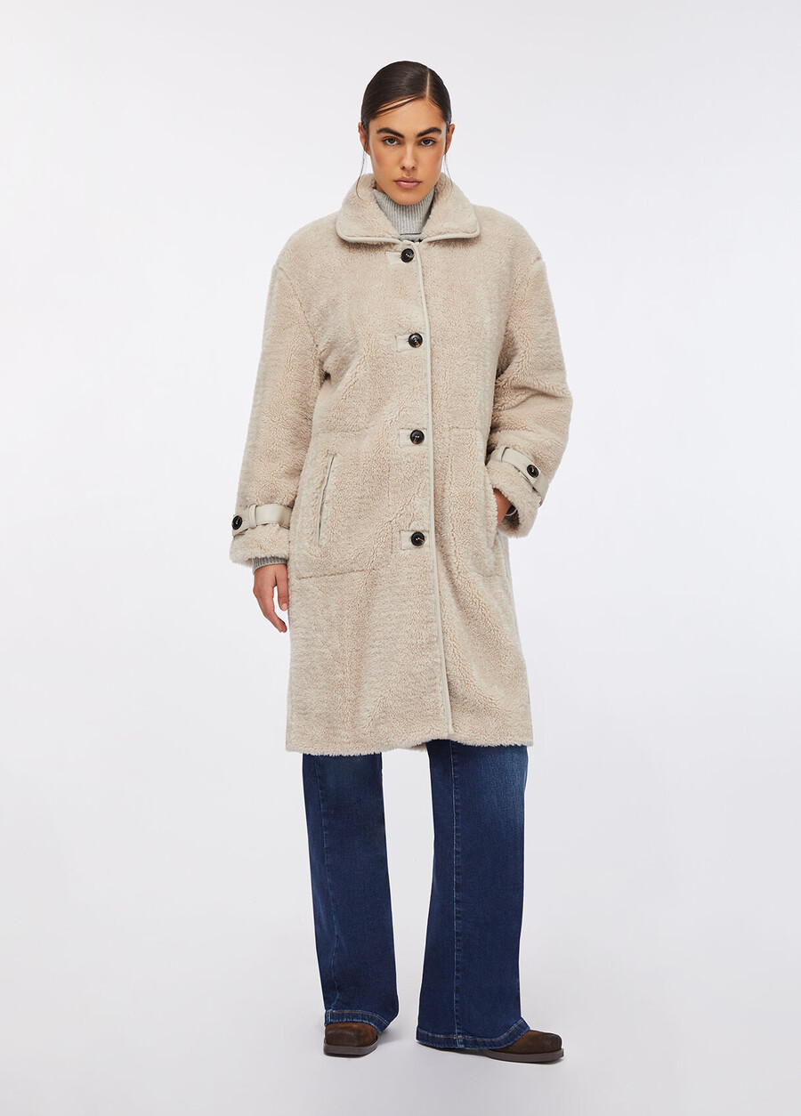 manteau en tissu teddy