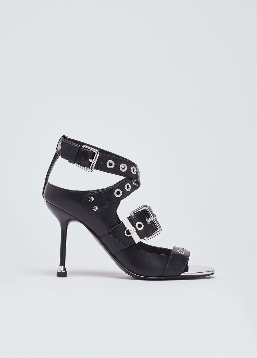 sandales en cuir à talons.