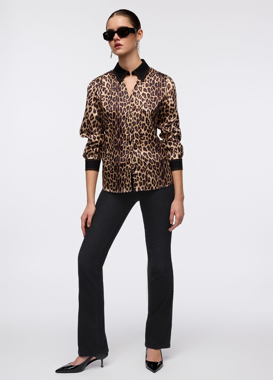chemise à imprimé animal