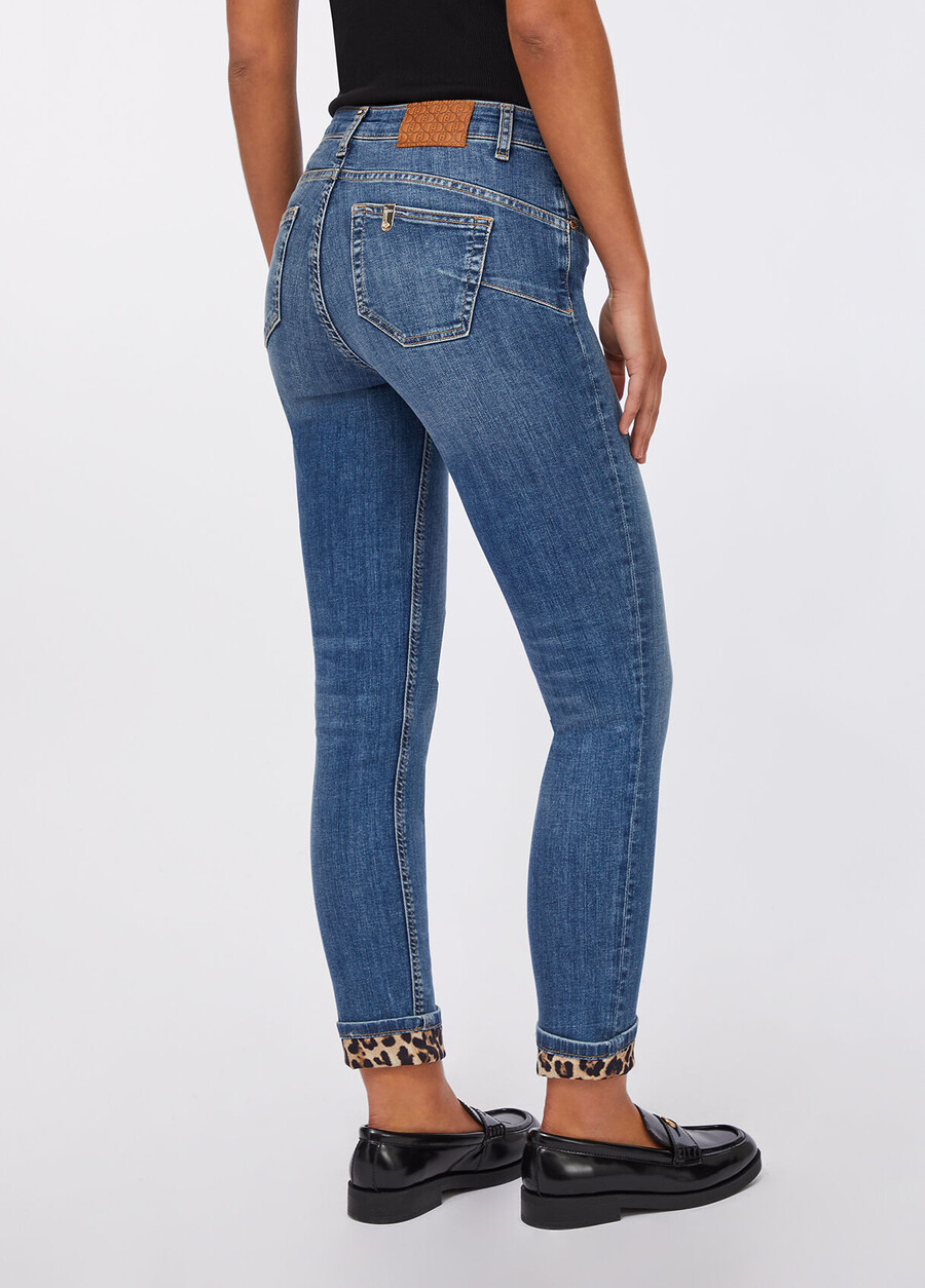 jeans skinny à revers