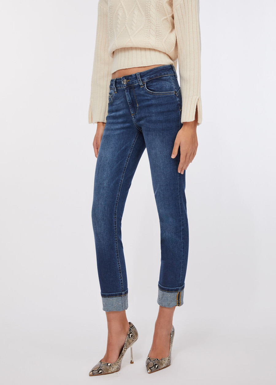 jeans skinny à revers