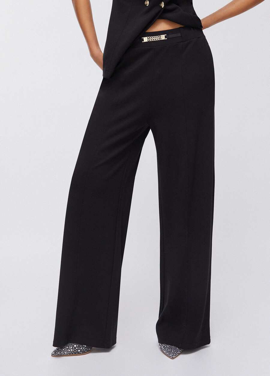 pantalon avec détails fendus