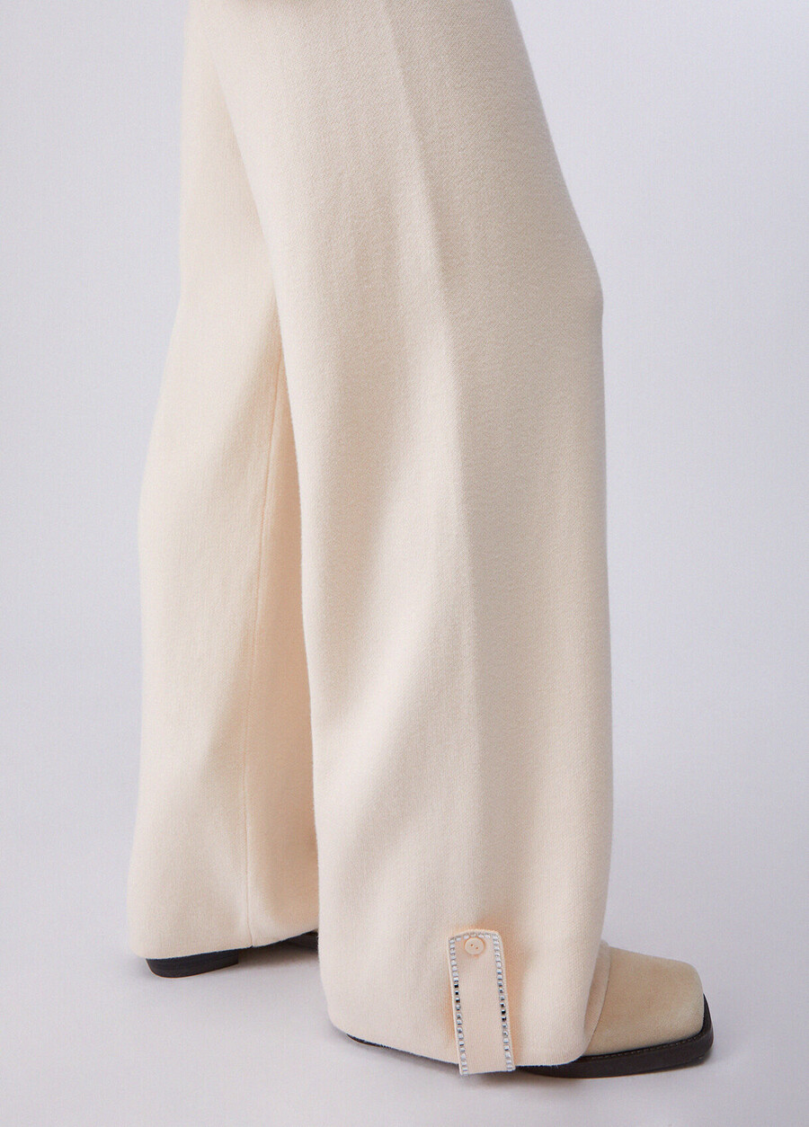pantalon tricoté avec perles