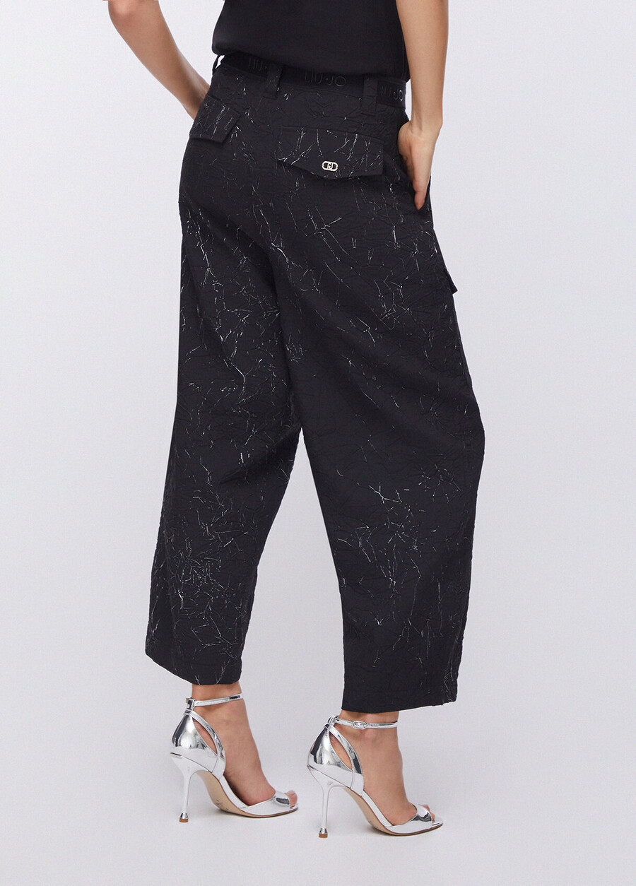 pantalon à effet froissé