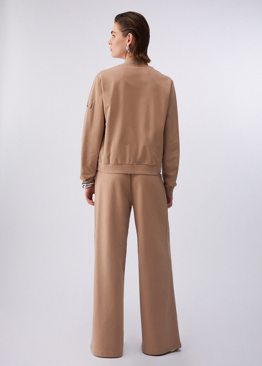 ensemble sweat-shirt et pantalon