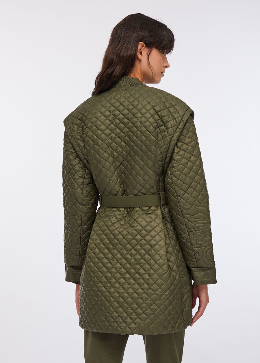 manteau matelassé en nylon avec ceinture