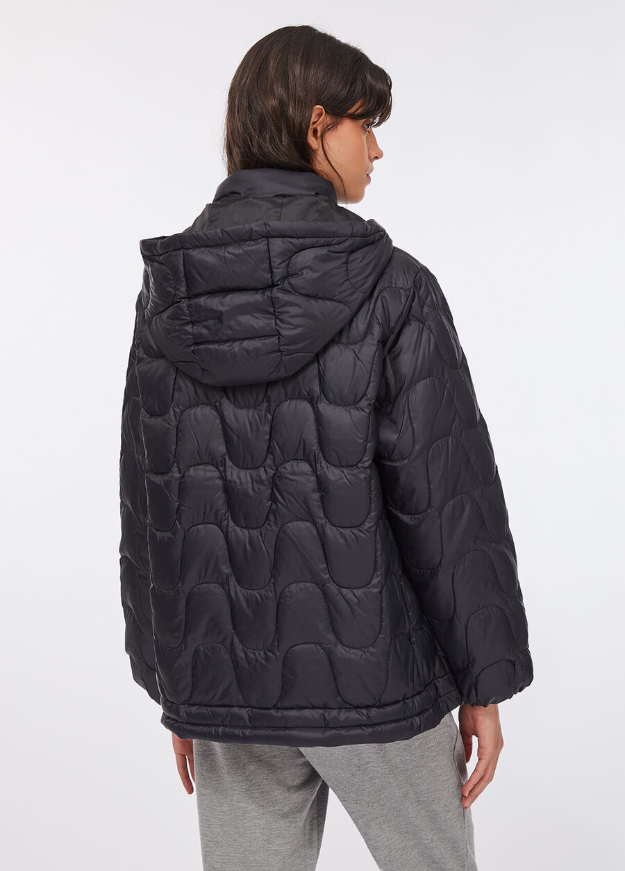 manteau court en nylon matelassé
