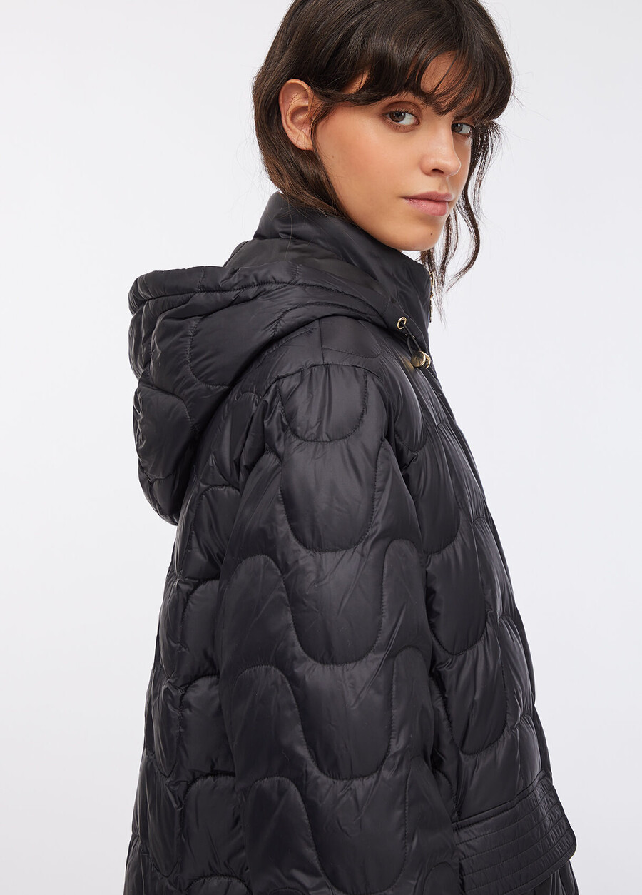 manteau court en nylon matelassé
