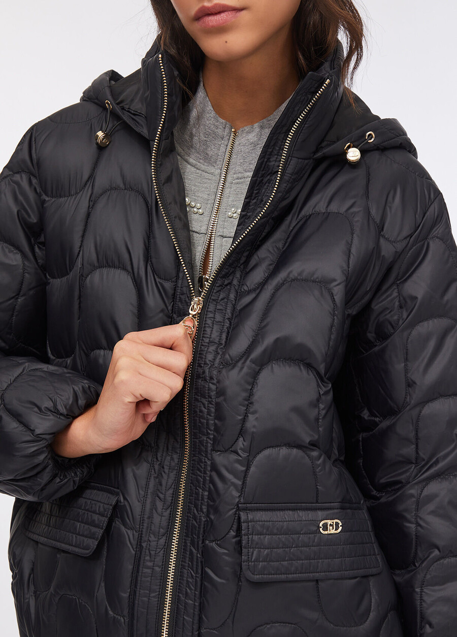 manteau court en nylon matelassé