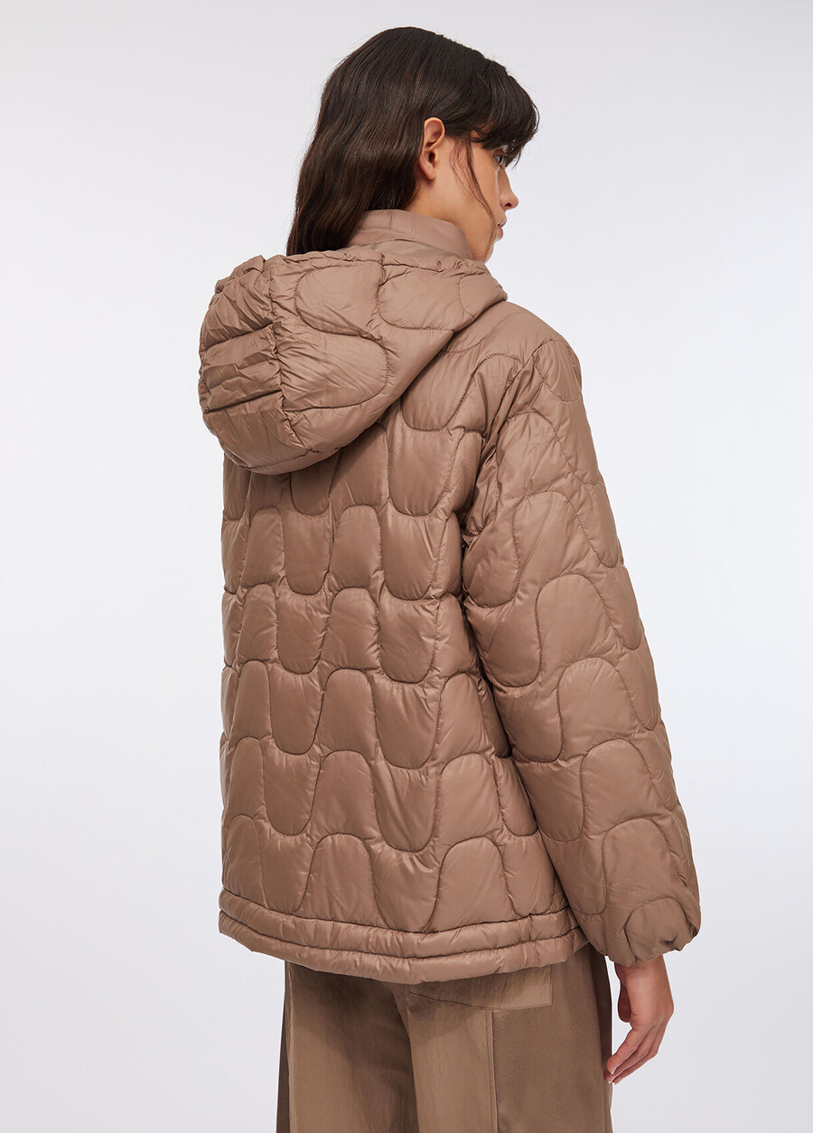 manteau court en nylon matelassé