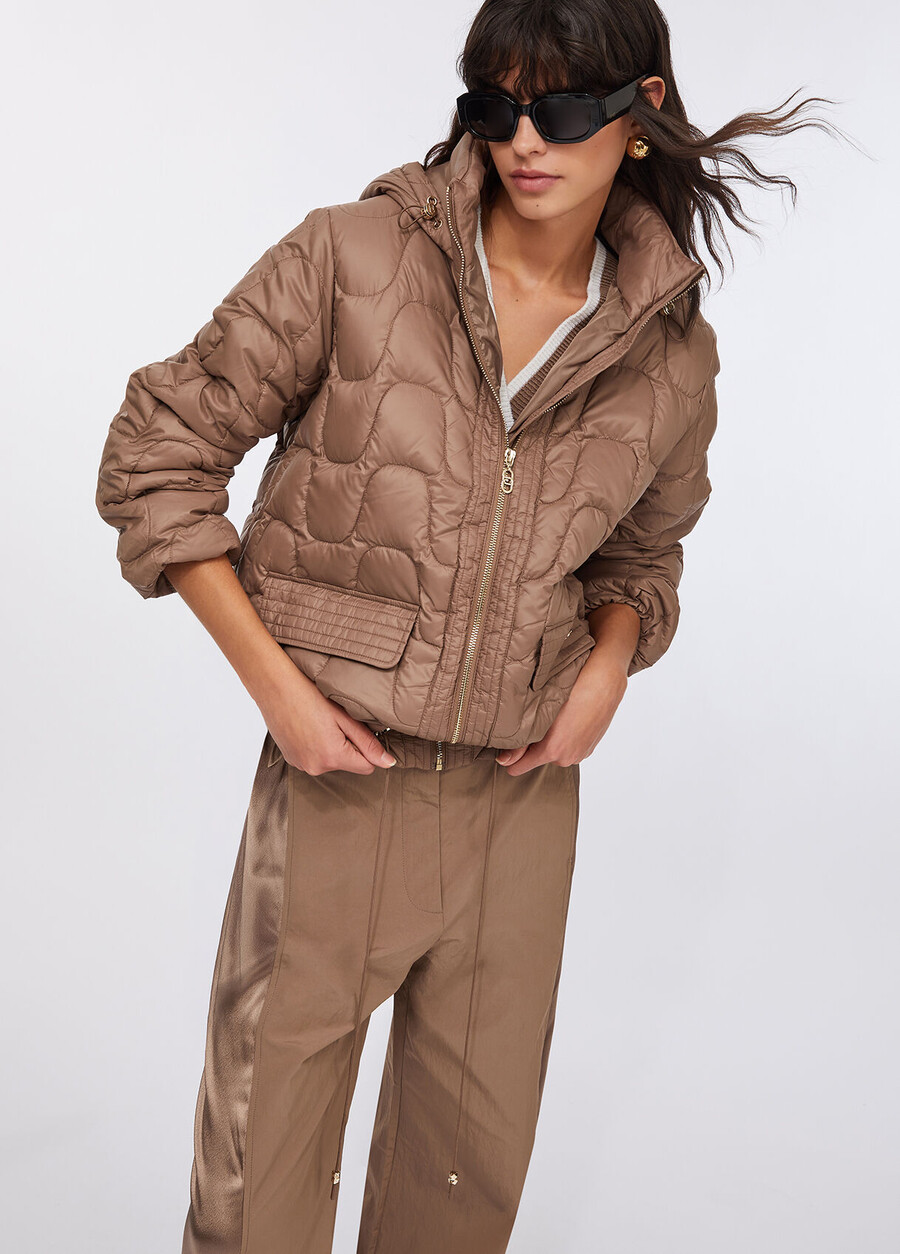 manteau court en nylon matelassé