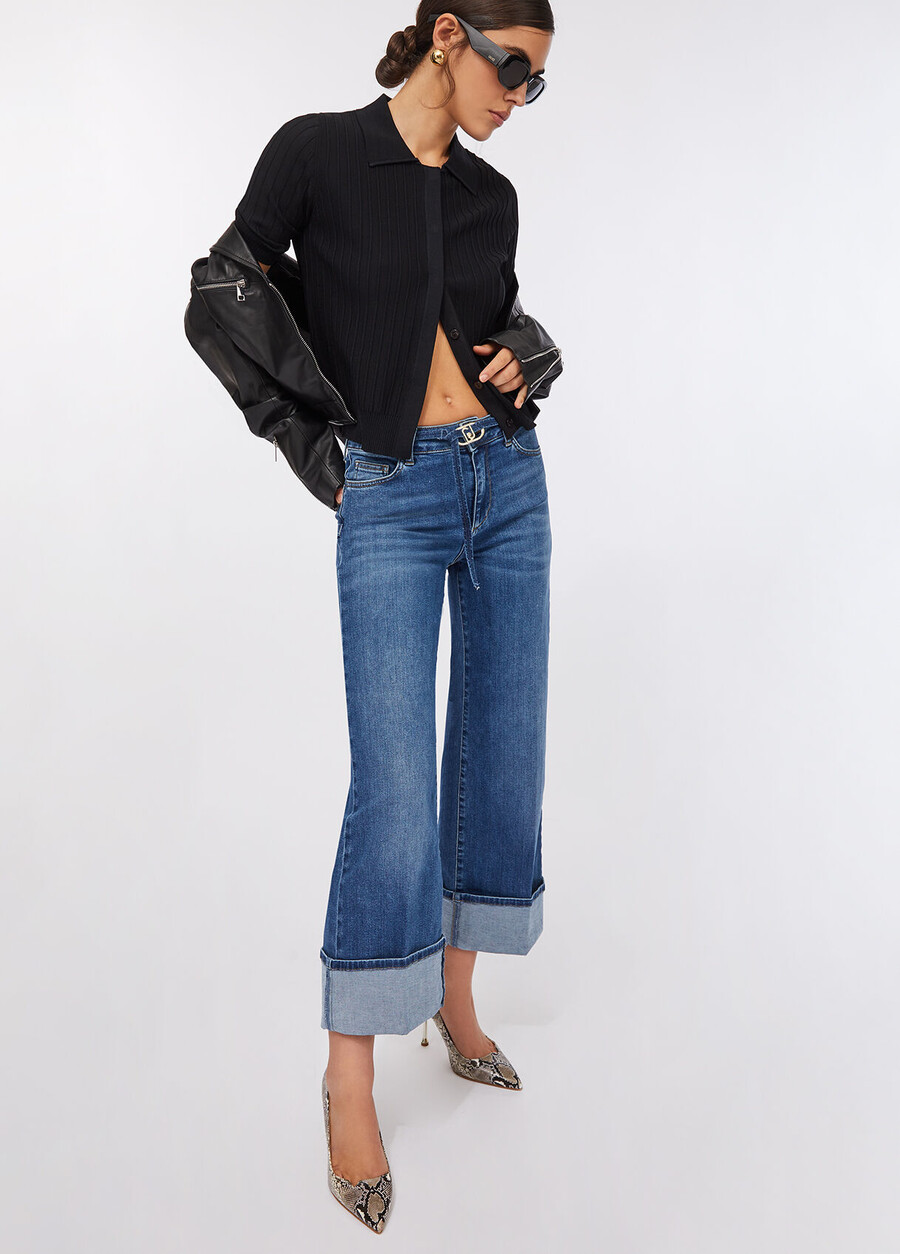 jeans courts à revers