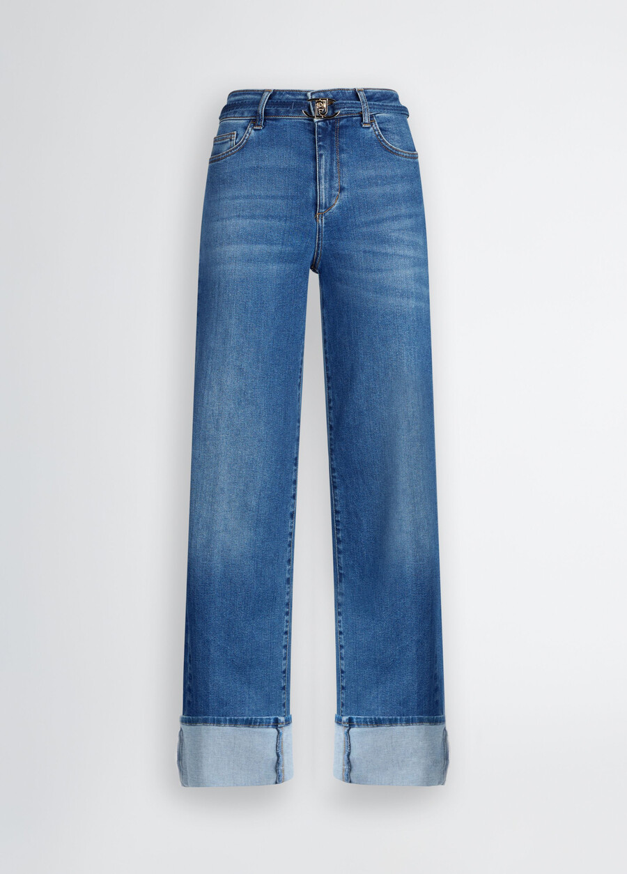 jeans courts à revers
