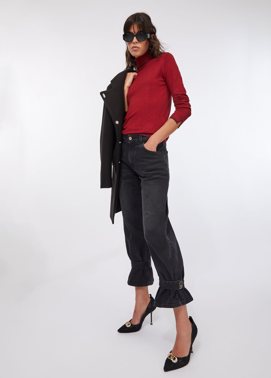 jean taille haute coupe carotte